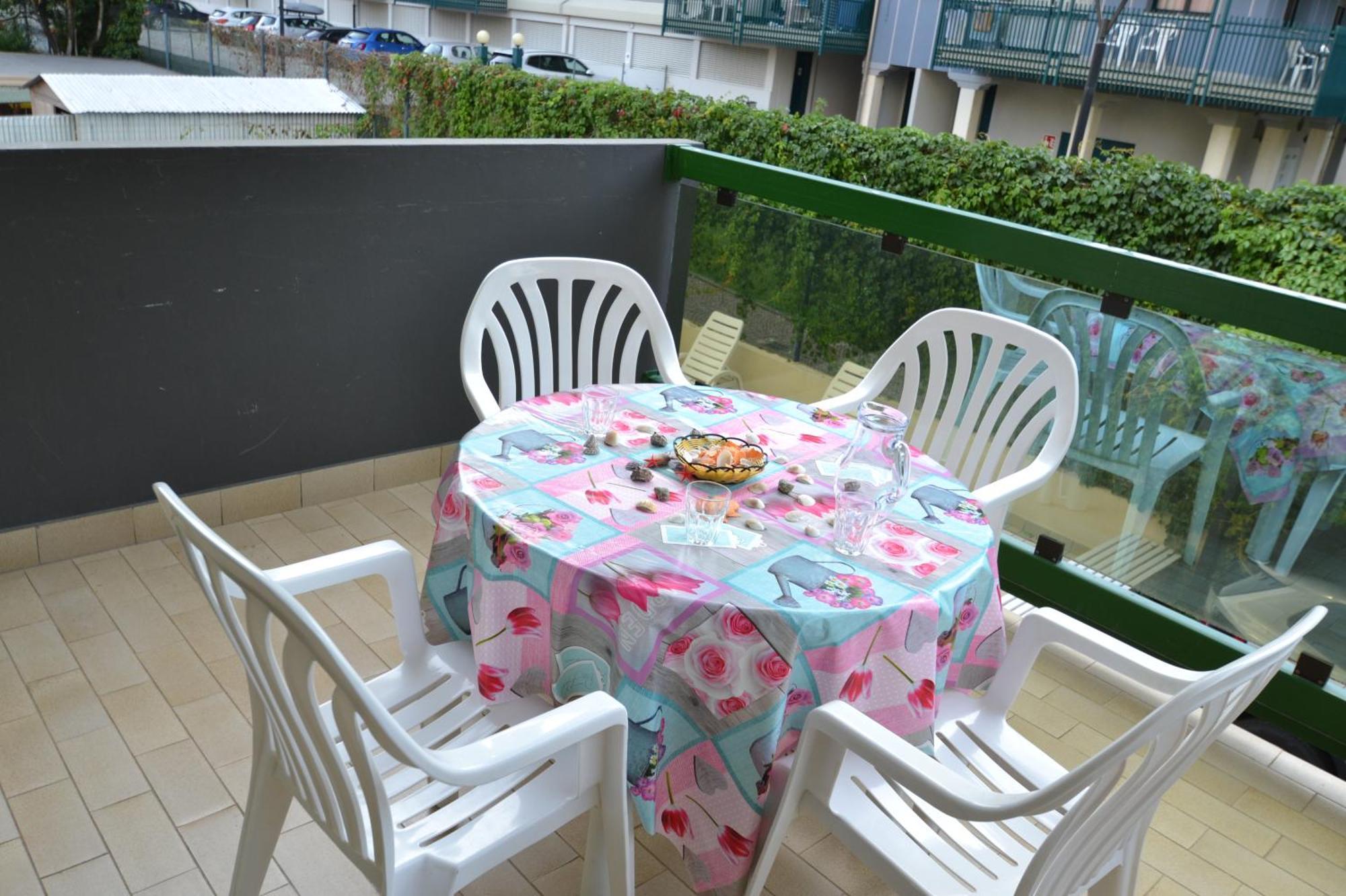 Enjoy Bibione Staying In Our Flat Exterior photo